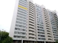 ГП16962711.Квартира.Фасад здания с выделенными окнами реализуемого объекта_2.jpg