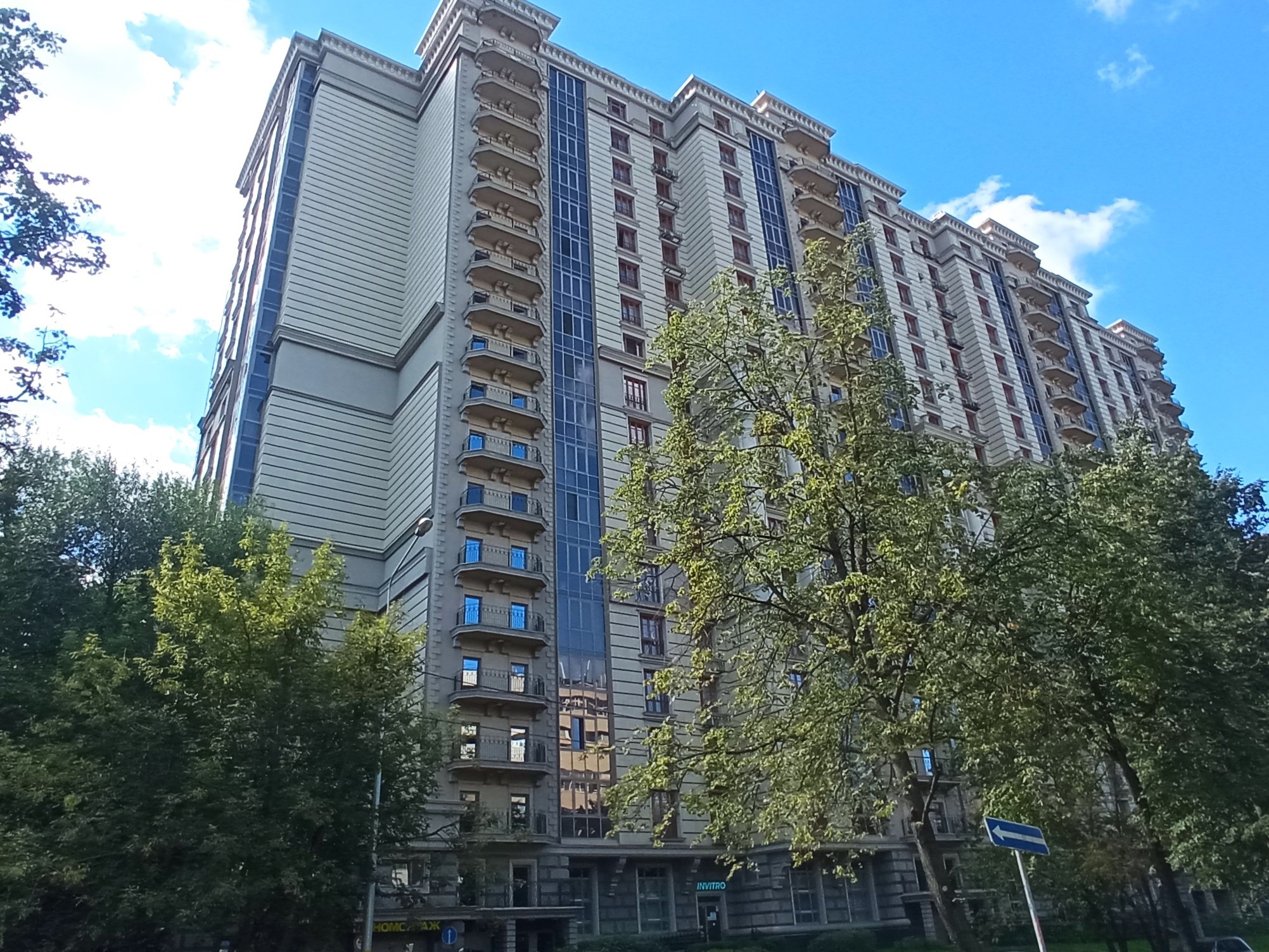 ГП16935432.Нежилое помещение.Общий фасад здания.jpg