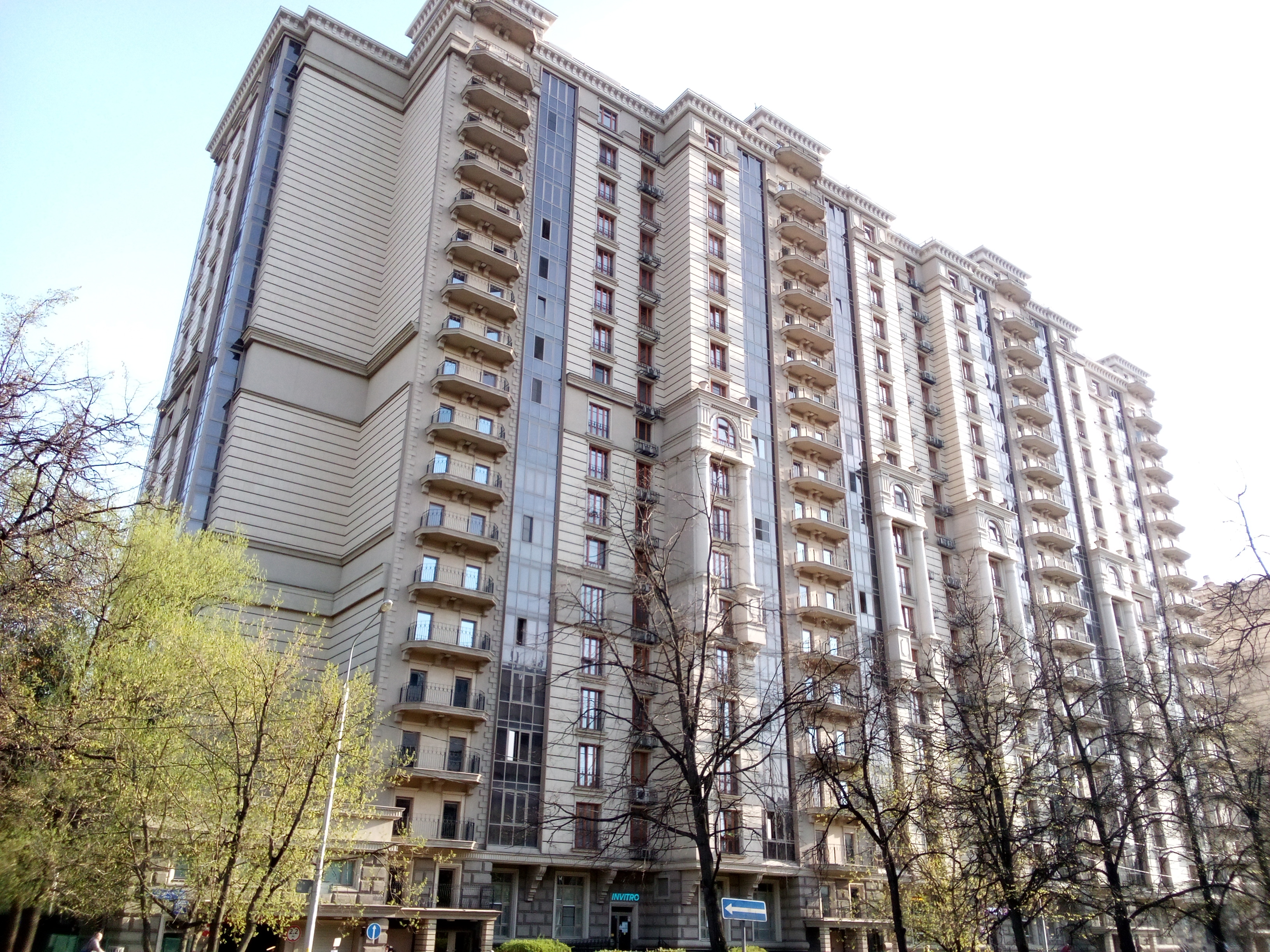 ГП16935432.Машино-место.Общий фасад здания_5.jpg