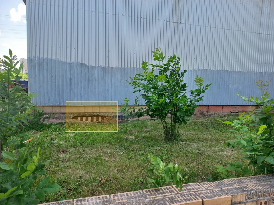 ГП16963226.Нежилое помещение.Фасад здания с выделенными окнами реализуемого объекта_3.jpg