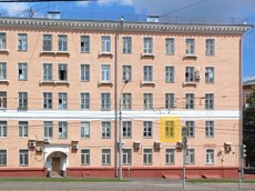 ГП16963795.Квартира.Фасад здания с выделенными окнами реализуемого объекта.jpg