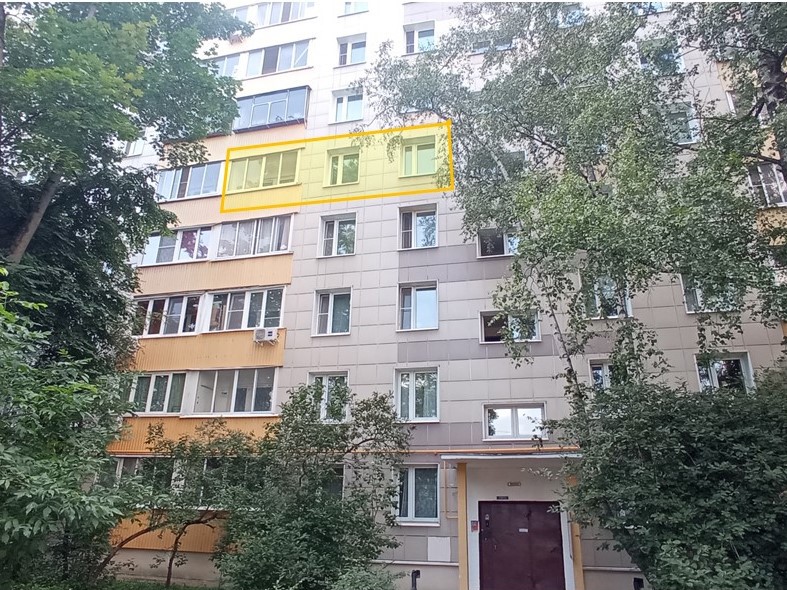 ГП16963741.Квартира.Фасад здания с выделенными окнами реализуемого объекта.jpg