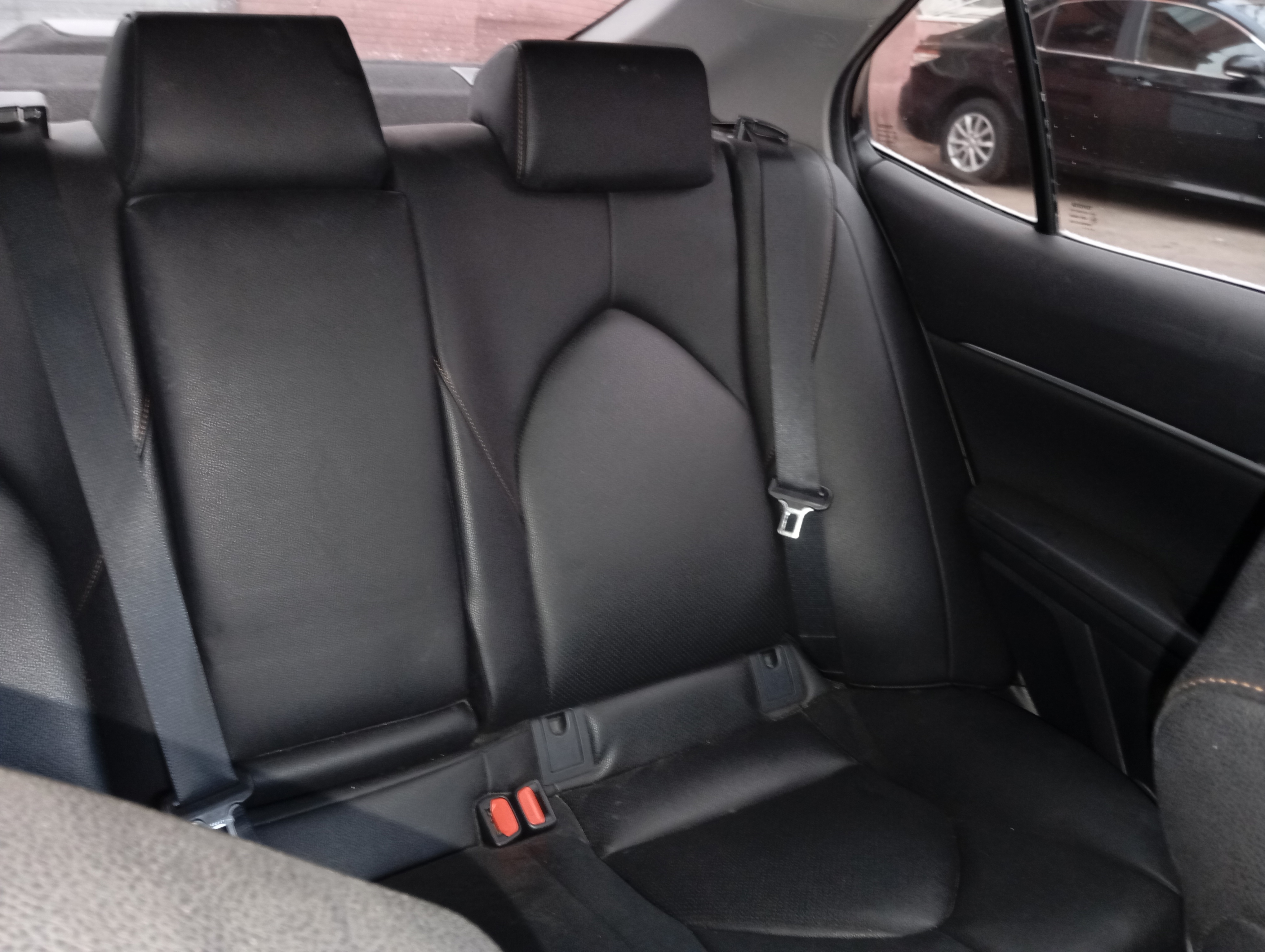 ГП16960680.Транспортное средство.Вид салона со стороны пассажира переднего ряда.jpg