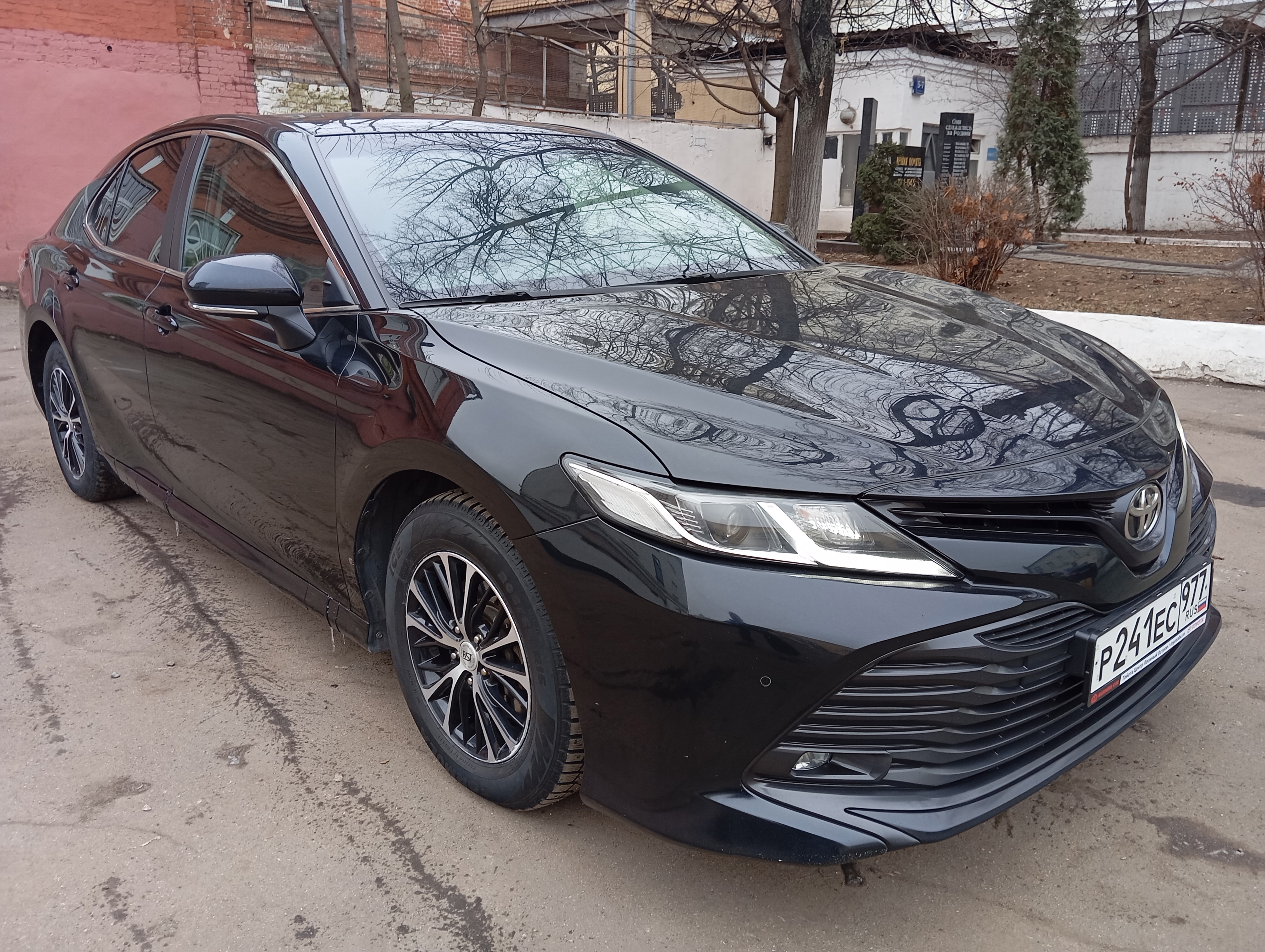 ГП16960713.Транспортное средство.Общий вид транспорта с правого бока (угловой ракурс спереди).jpg