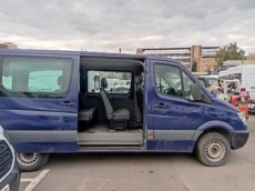 ГП16972181.Транспортное средство.Вид салона с правой стороны пассажирского ряда.jpg