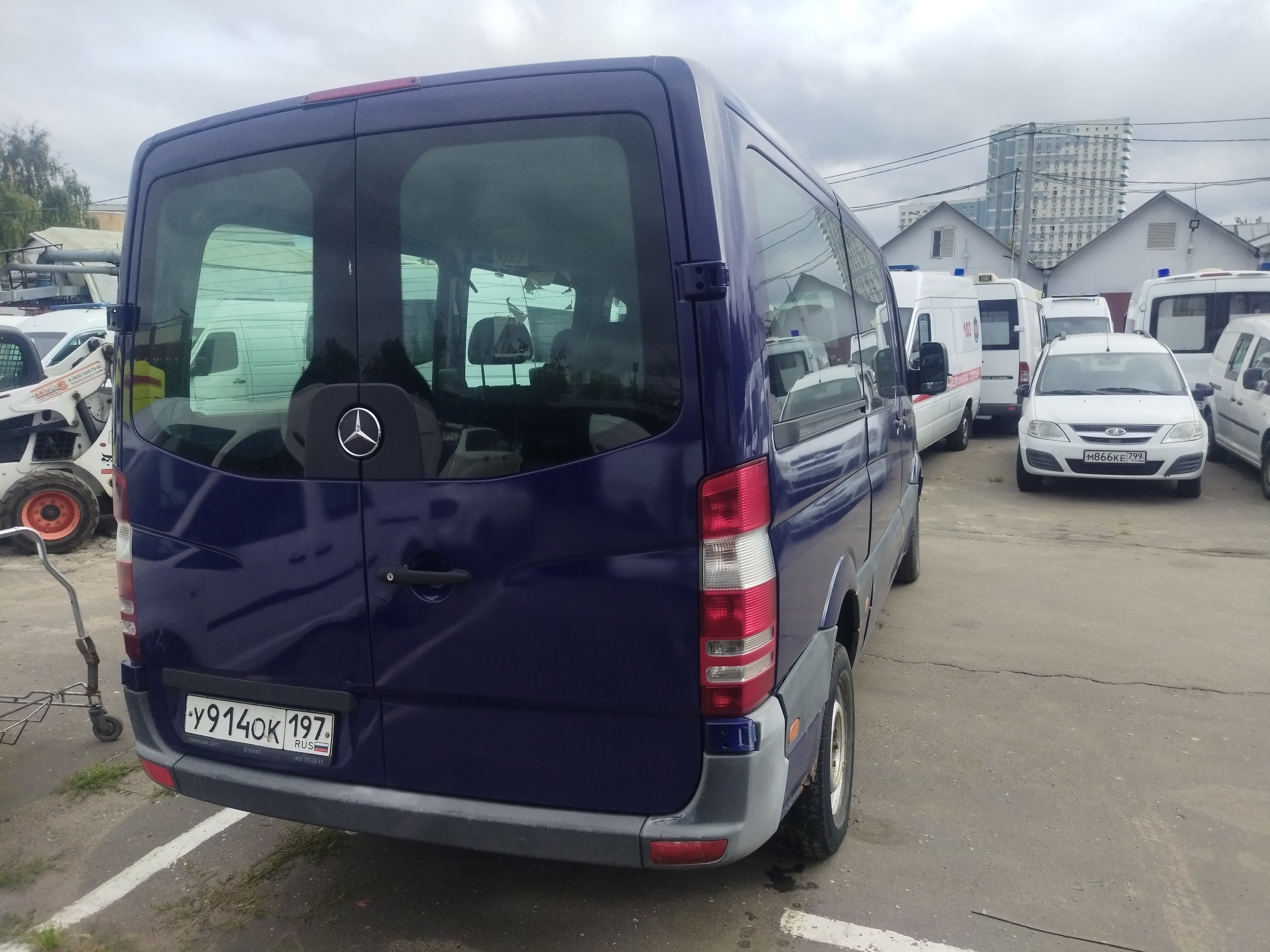 ГП16972181.Транспортное средство.Общий вид транспорта с правого бока (угловой ракурс сзади).jpg