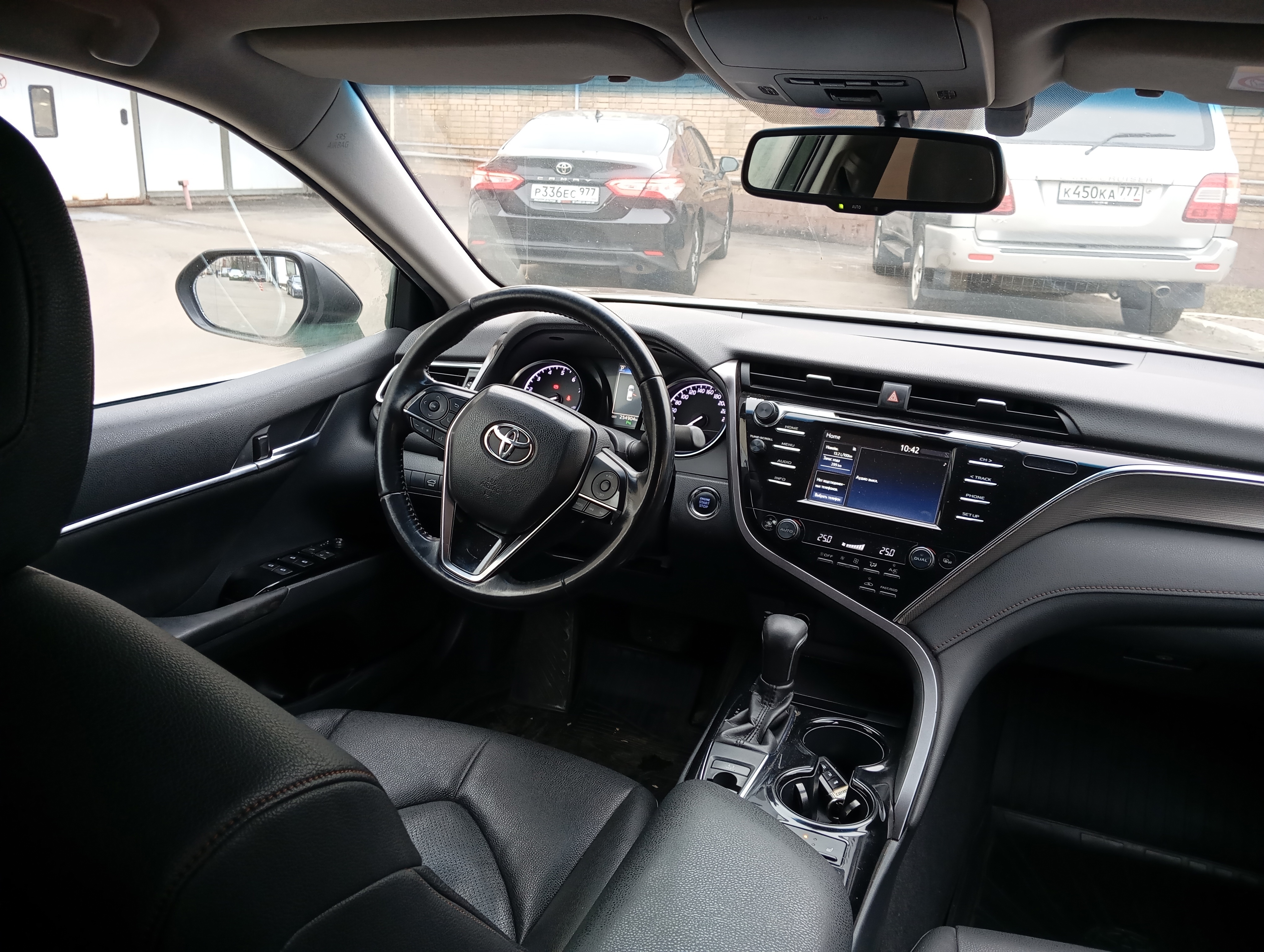 ГП16960679.Транспортное средство.Вид салона с левой стороны пассажирского ряда.jpg