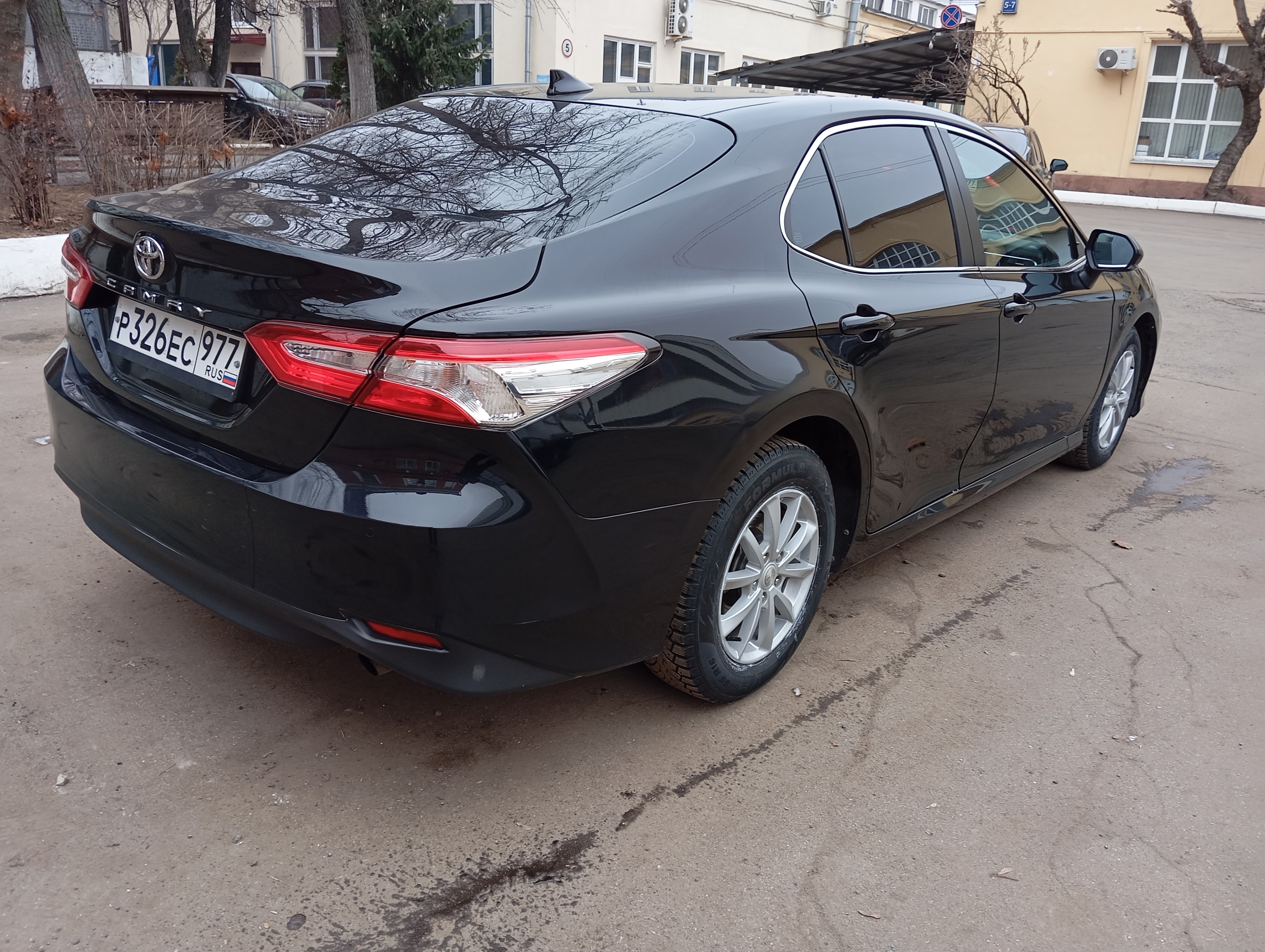 ГП16960683.Транспортное средство.Общий вид транспорта с правого бока (угловой ракурс сзади).jpg