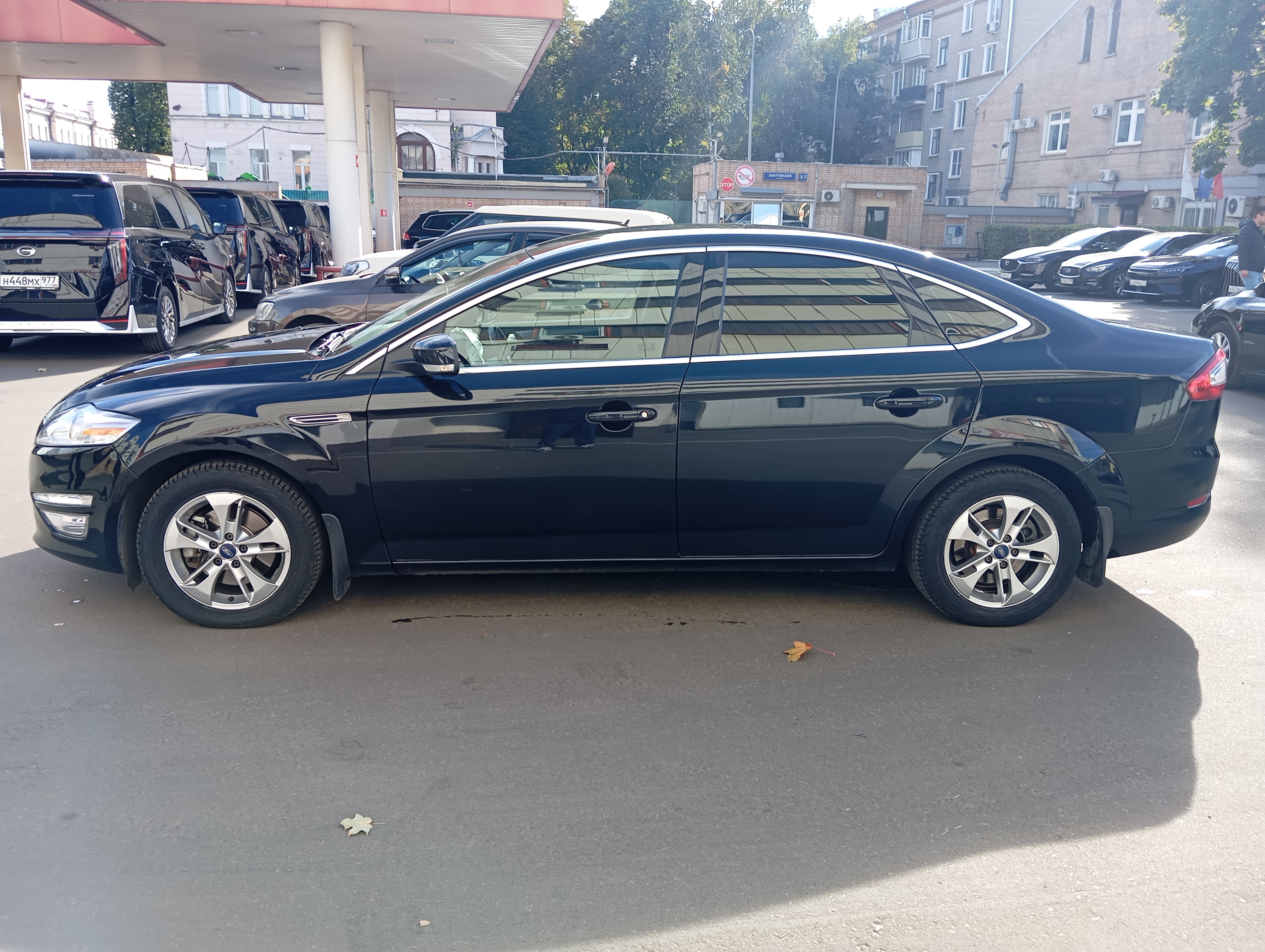 ГП16963932.Транспортное средство.Общий вид транспорта с левого бока (прямой ракурс).jpg