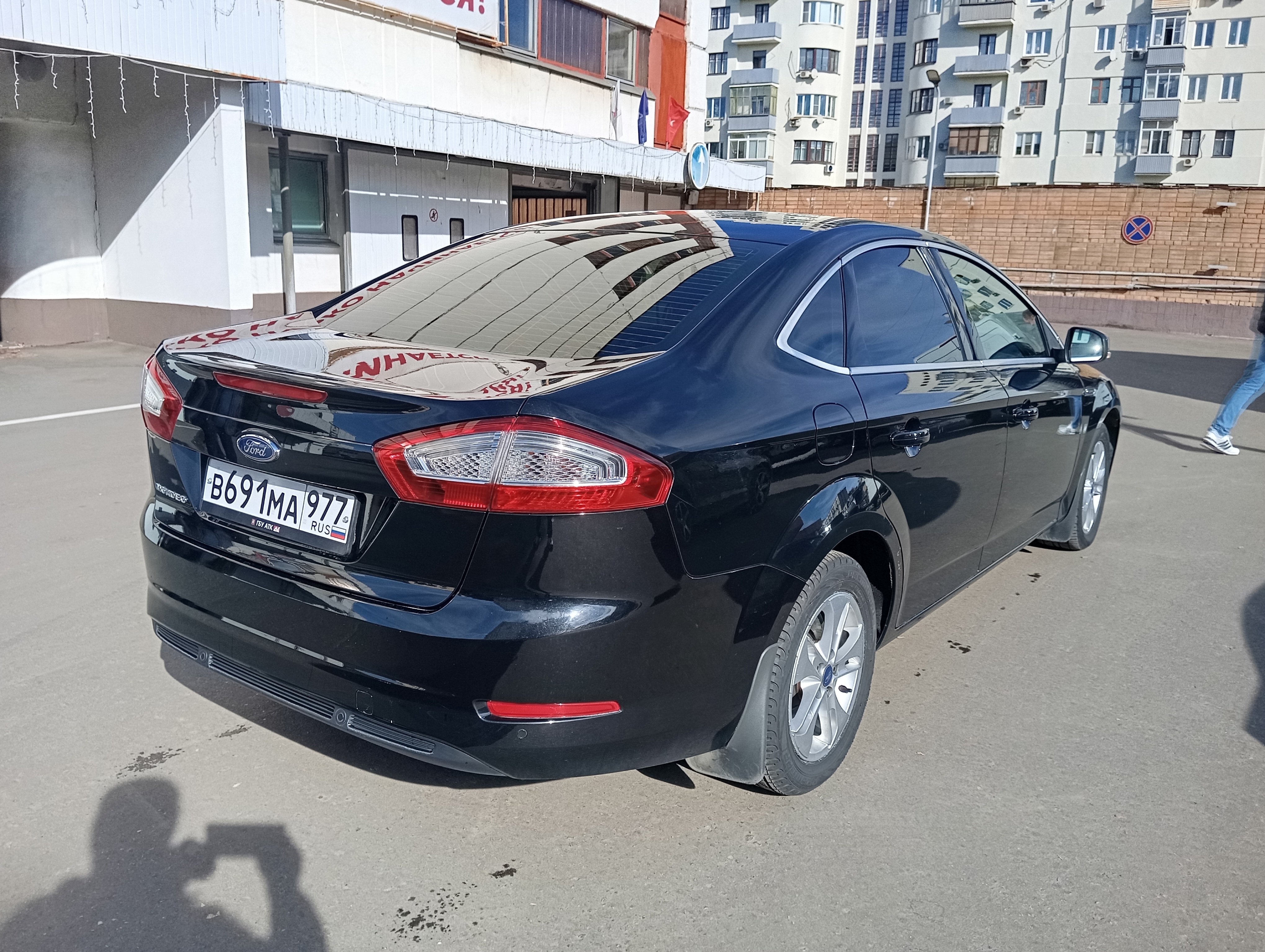 ГП16963932.Транспортное средство.Общий вид транспорта с правого бока (угловой ракурс сзади).jpg