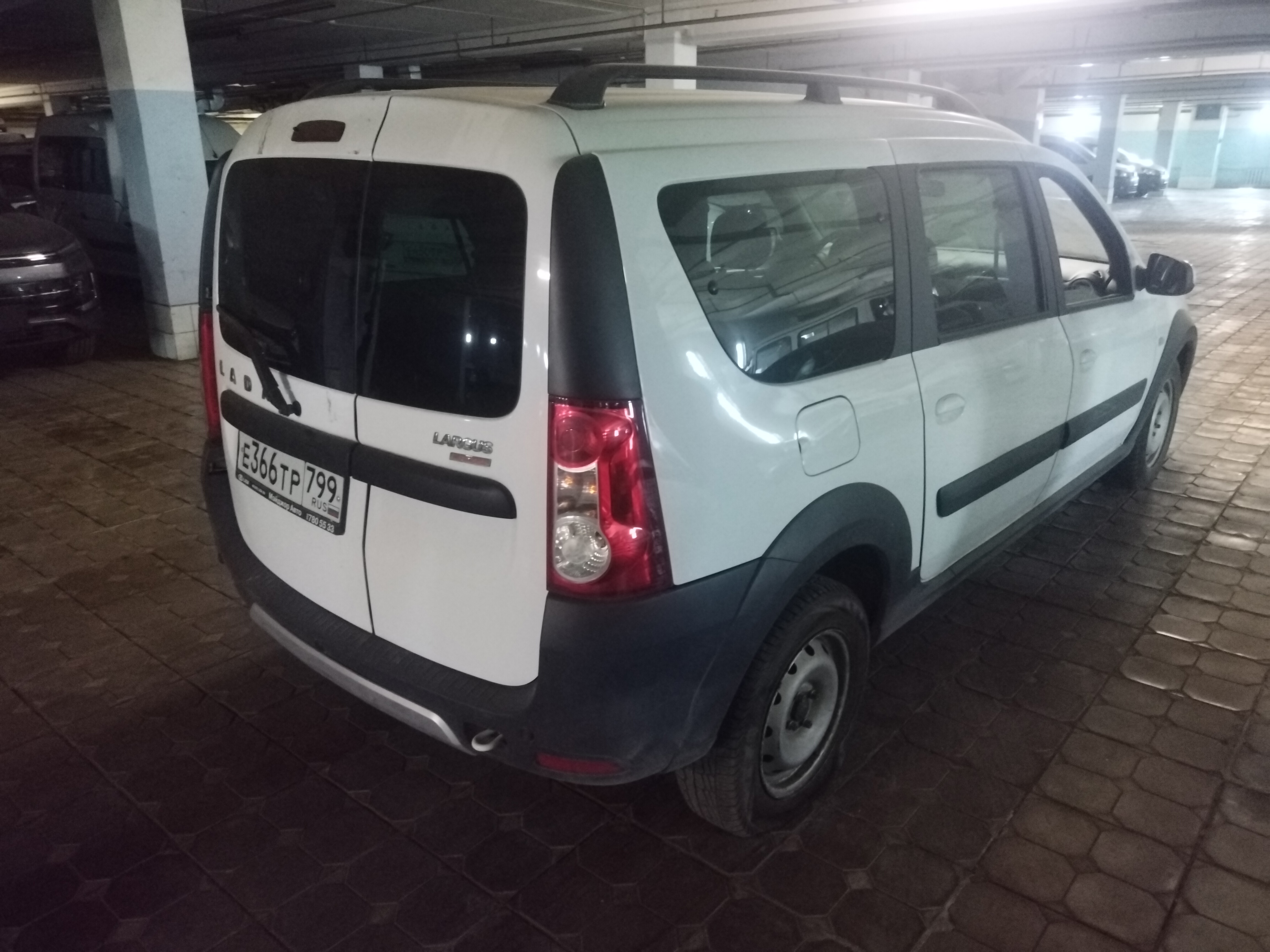 ГП16966714.Транспортное средство.Общий вид транспорта с правого бока (угловой ракурс сзади).jpg