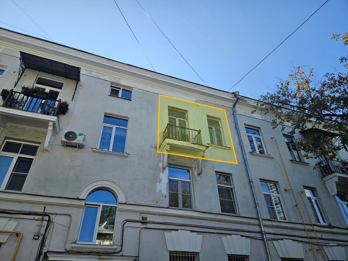 ГП16964854.Квартира.Фасад здания с выделенными окнами реализуемого объекта.jpg