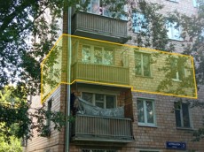 ГП16966598.Квартира.Фасад здания с выделенными окнами реализуемого объекта.jpg