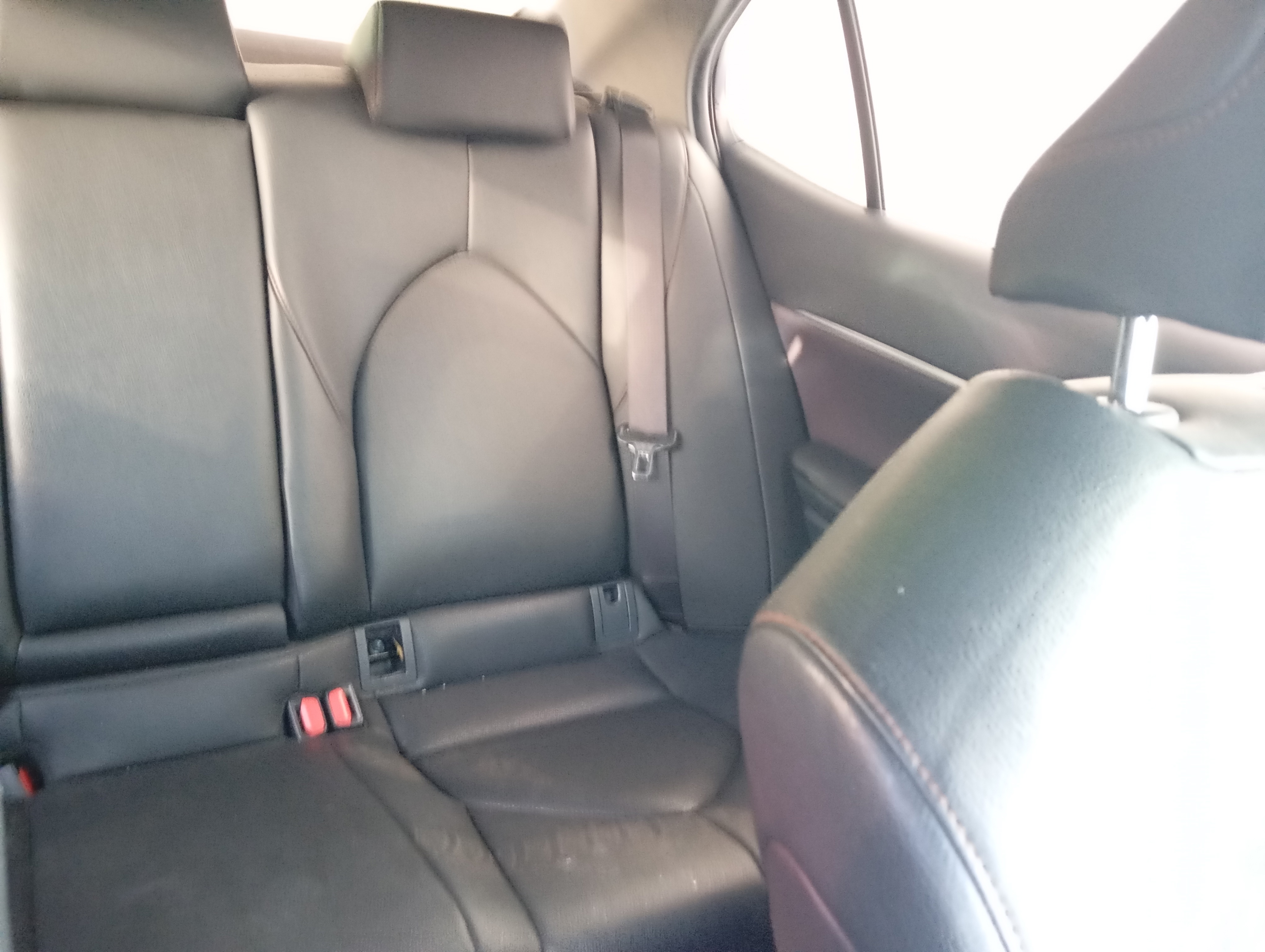 ГП16960692.Транспортное средство.Вид салона со стороны пассажира переднего ряда.jpg