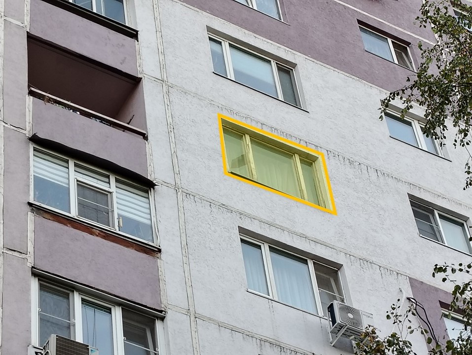 ГП16964481.Квартира.Фасад здания с выделенными окнами реализуемого объекта.jpg