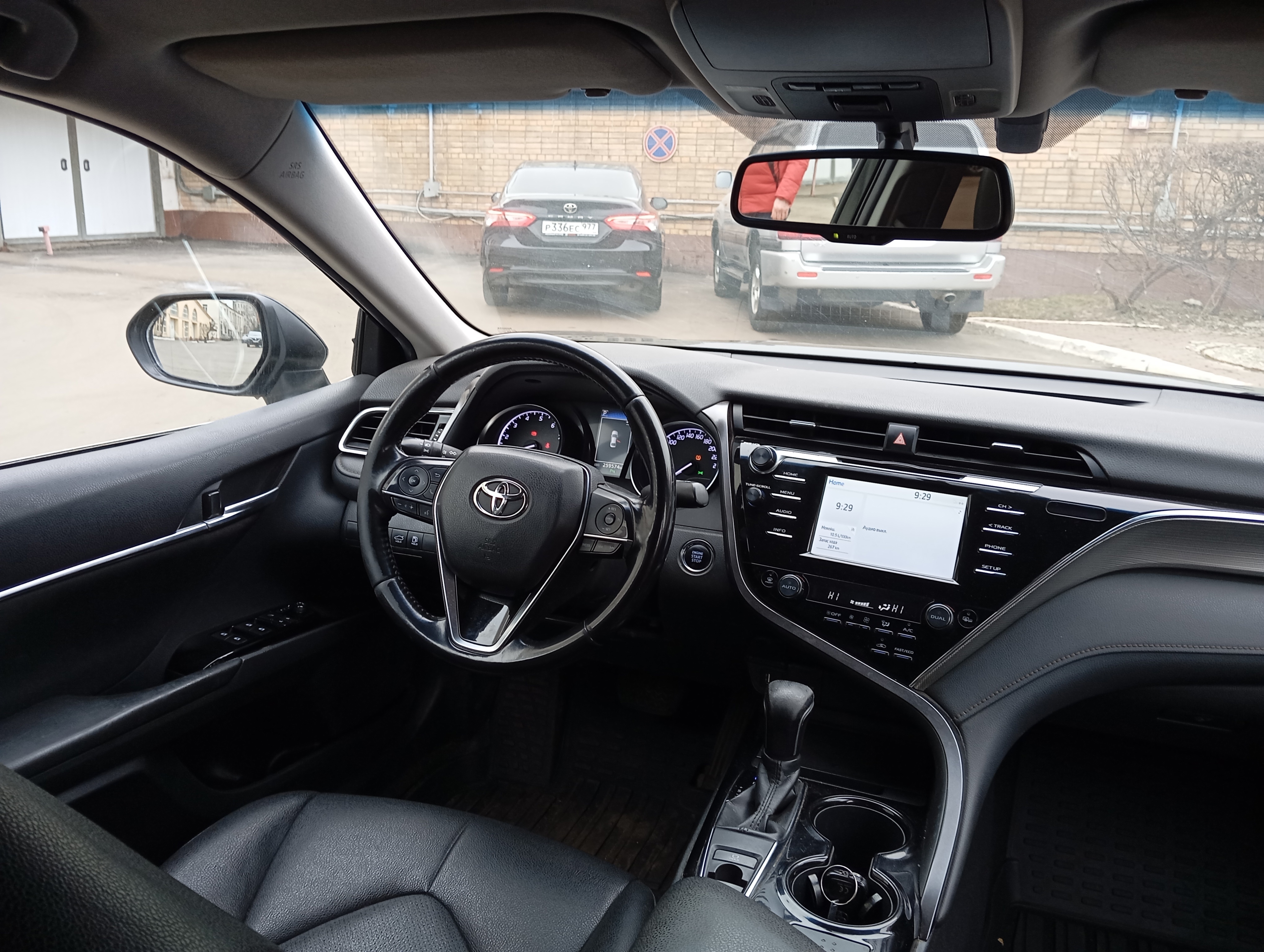 ГП16960722.Транспортное средство.Вид салона с левой стороны пассажирского ряда.jpg