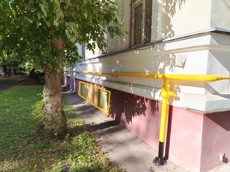 ГП16971839.Нежилое помещение.Фасад здания с выделенными окнами реализуемого объекта_2.jpg