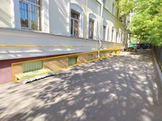 ГП16971839.Нежилое помещение.Фасад здания с выделенными окнами реализуемого объекта_3.jpg