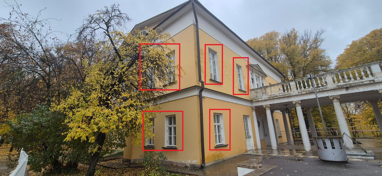 ГП16965519.Нежилое помещение.Фасад здания с выделенными окнами реализуемого объекта_6.jpeg