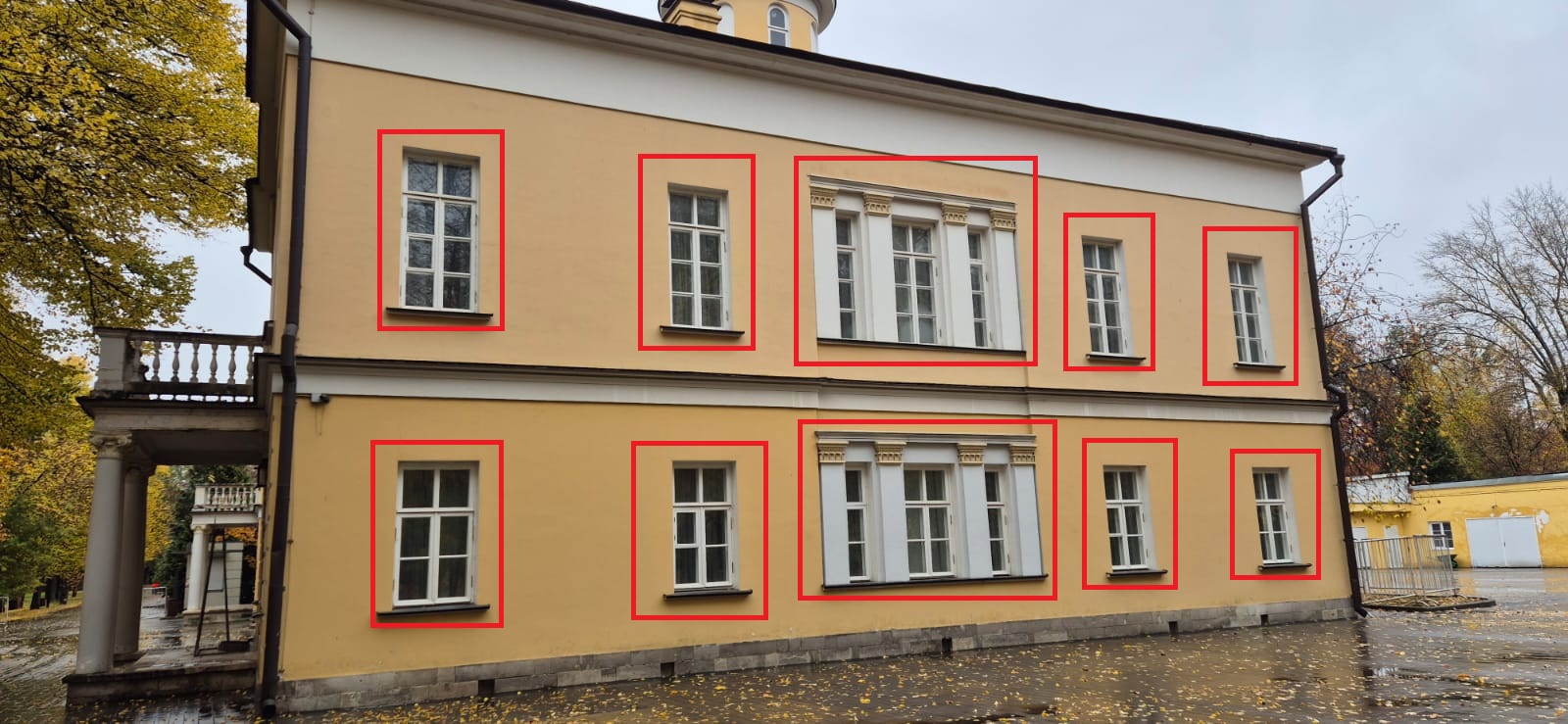 ГП16965519.Нежилое помещение.Фасад здания с выделенными окнами реализуемого объекта_3.jpeg