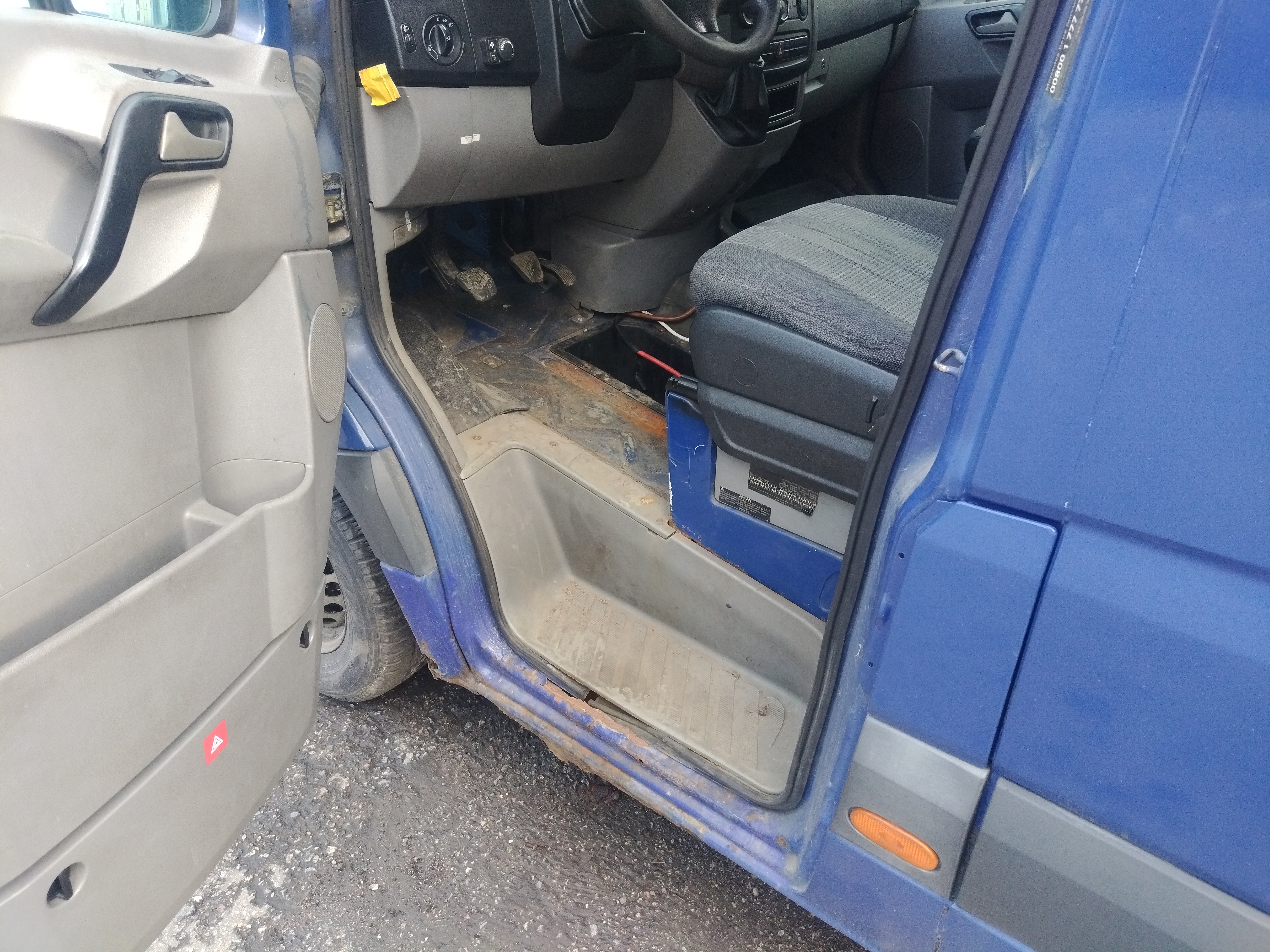 ГП16954872.Транспортное средство.Вид салона со стороны водителя.jpg