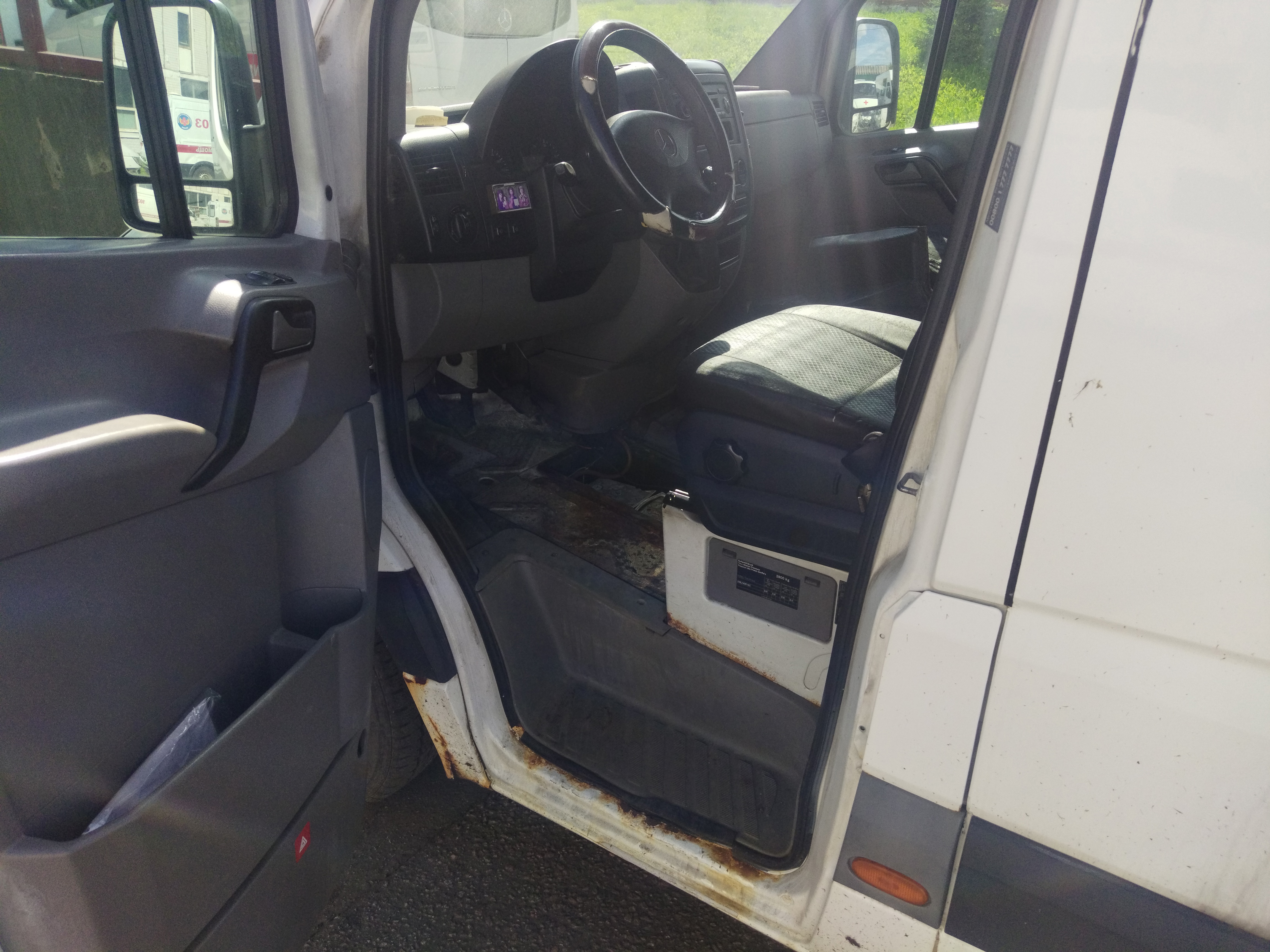 ГП16954868.Транспортное средство.Вид салона со стороны водителя.jpg