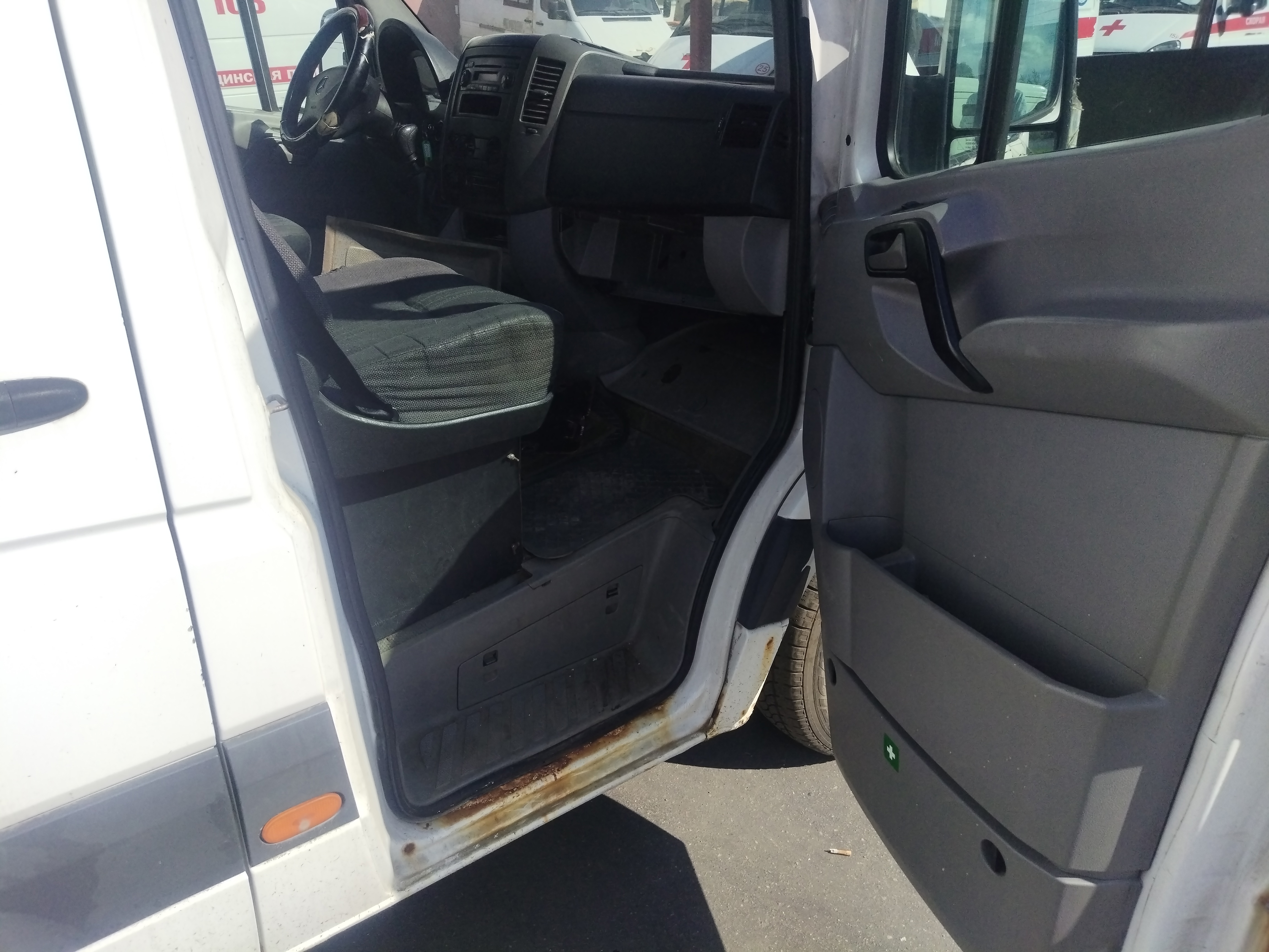 ГП16954868.Транспортное средство.Вид салона со стороны пассажира переднего ряда.jpg