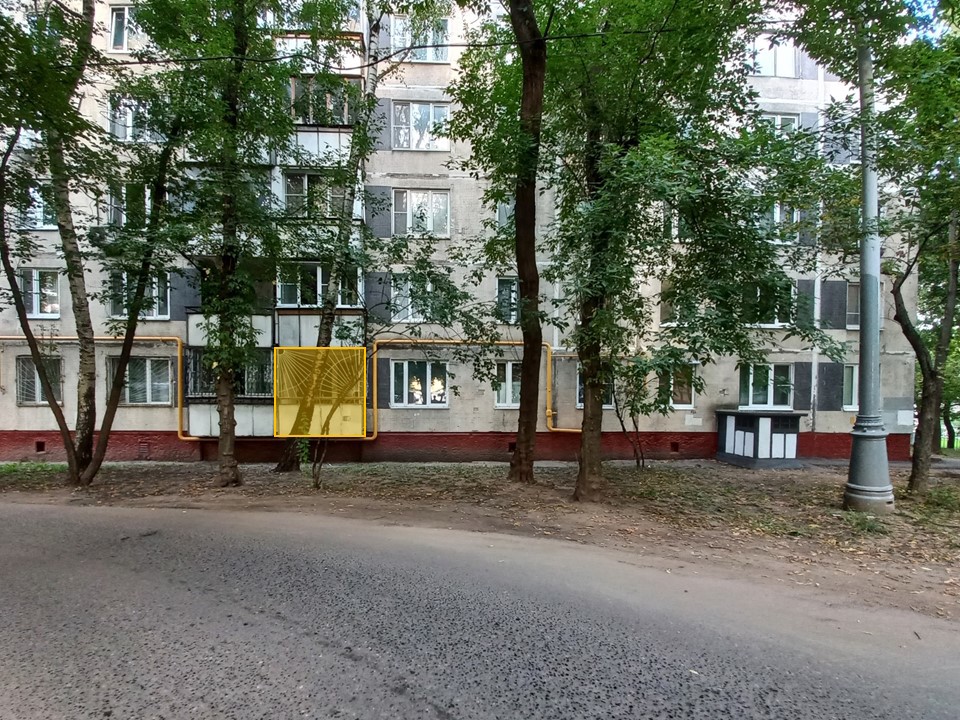 ГП16968353.Квартира.Фасад здания с выделенными окнами реализуемого объекта_2.jpg