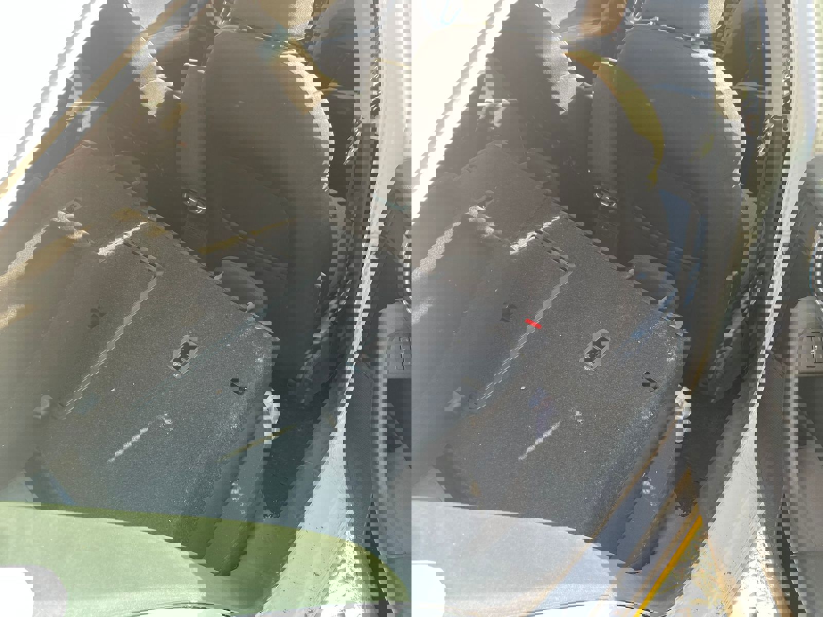 ГП16973446.Транспортное средство.Вид салона с правой стороны пассажирского ряда.jpeg