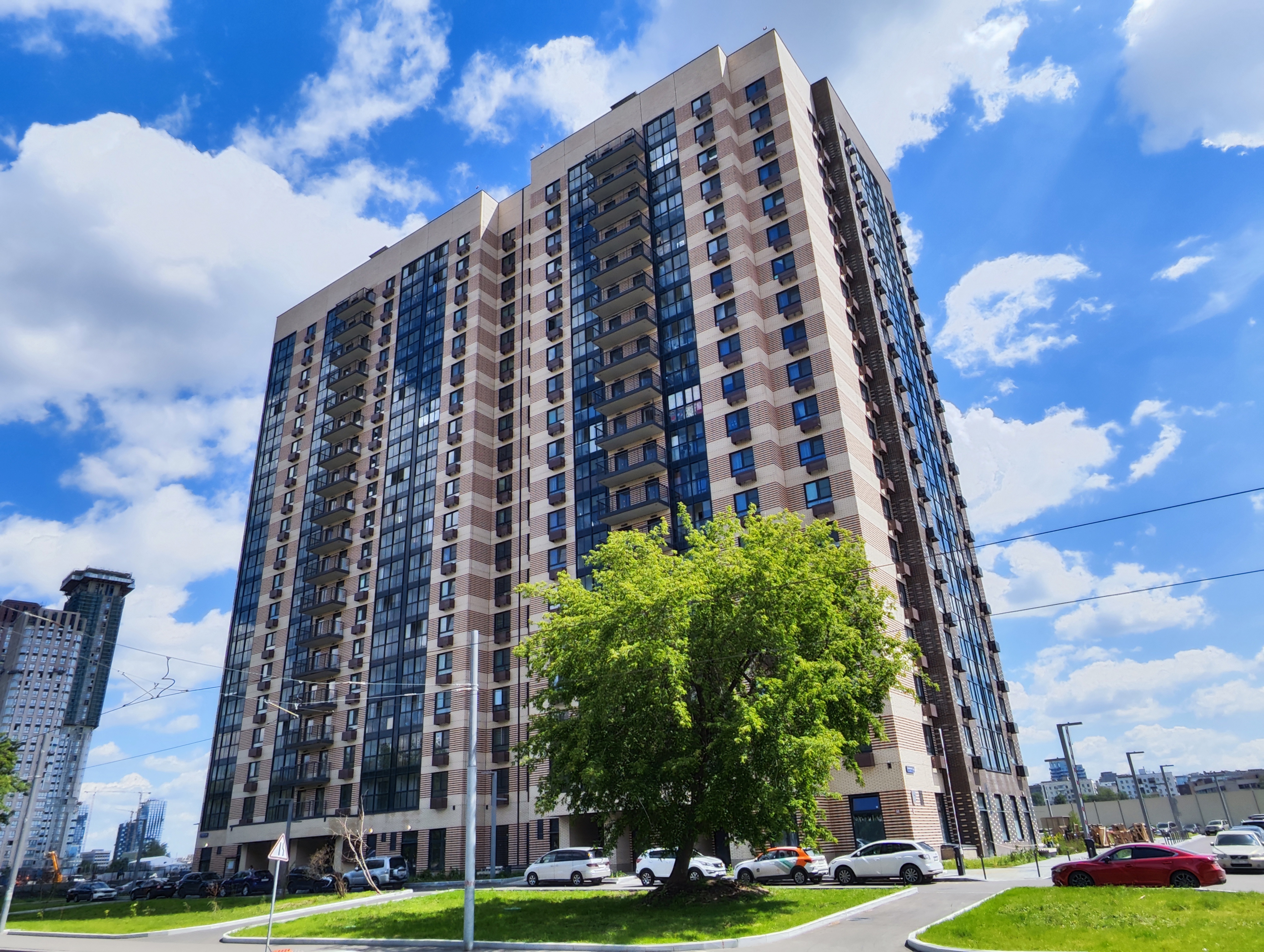 ГП16975934.Нежилое помещение.Общий фасад здания.jpg