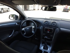 ГП16963936.Транспортное средство.Вид салона с правой стороны пассажирского ряда.jpg