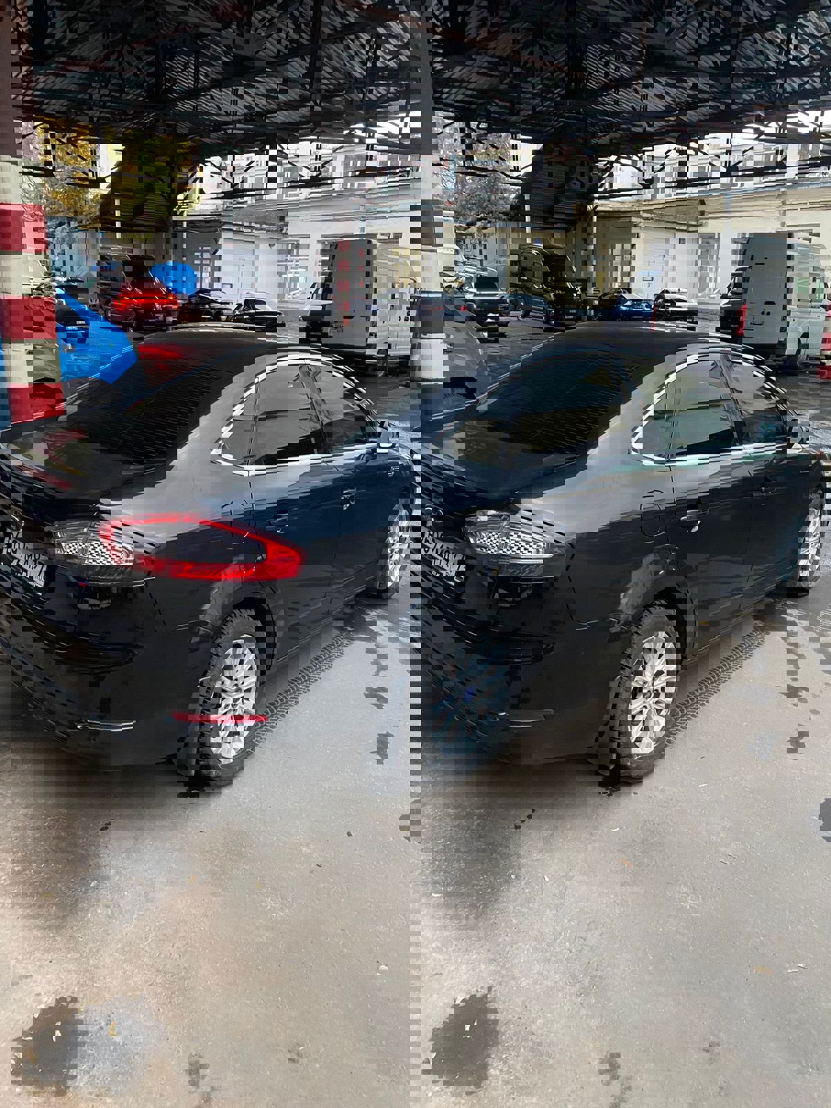 ГП16963937.Транспортное средство.Общий вид транспорта с правого бока (угловой ракурс сзади).jpg