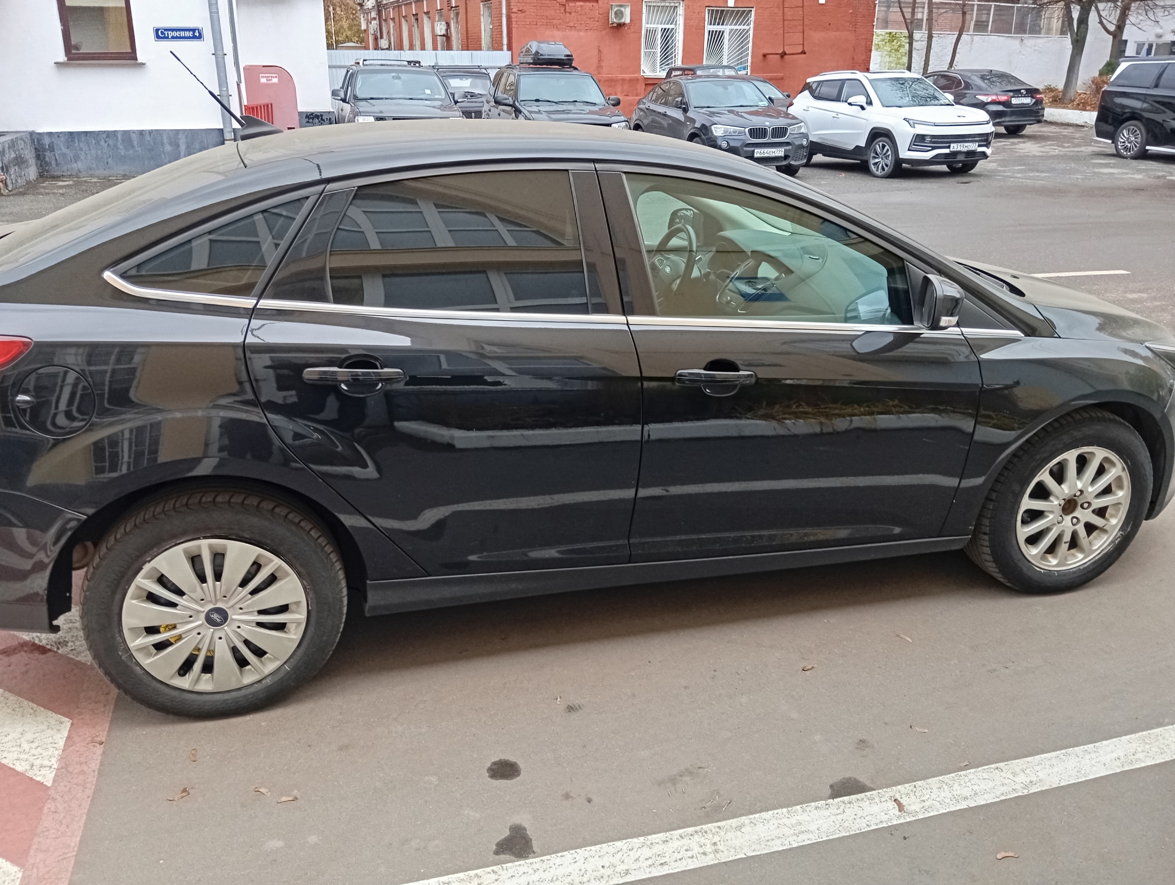 ГП16976150.Транспортное средство.Общий вид транспорта с правого бока (прямой ракурс).jpg