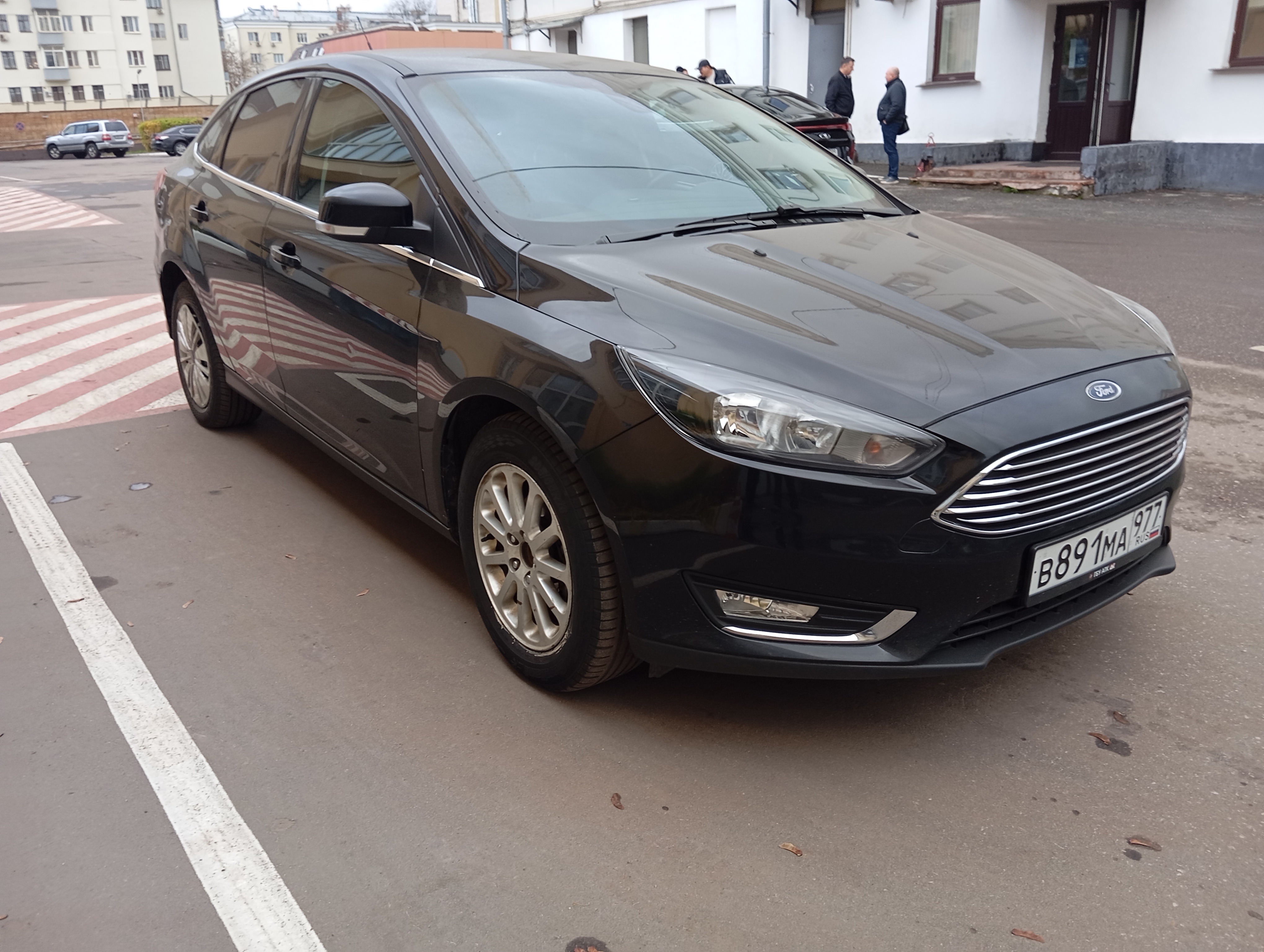 ГП16976150.Транспортное средство.Общий вид транспорта с правого бока (угловой ракурс спереди).jpg