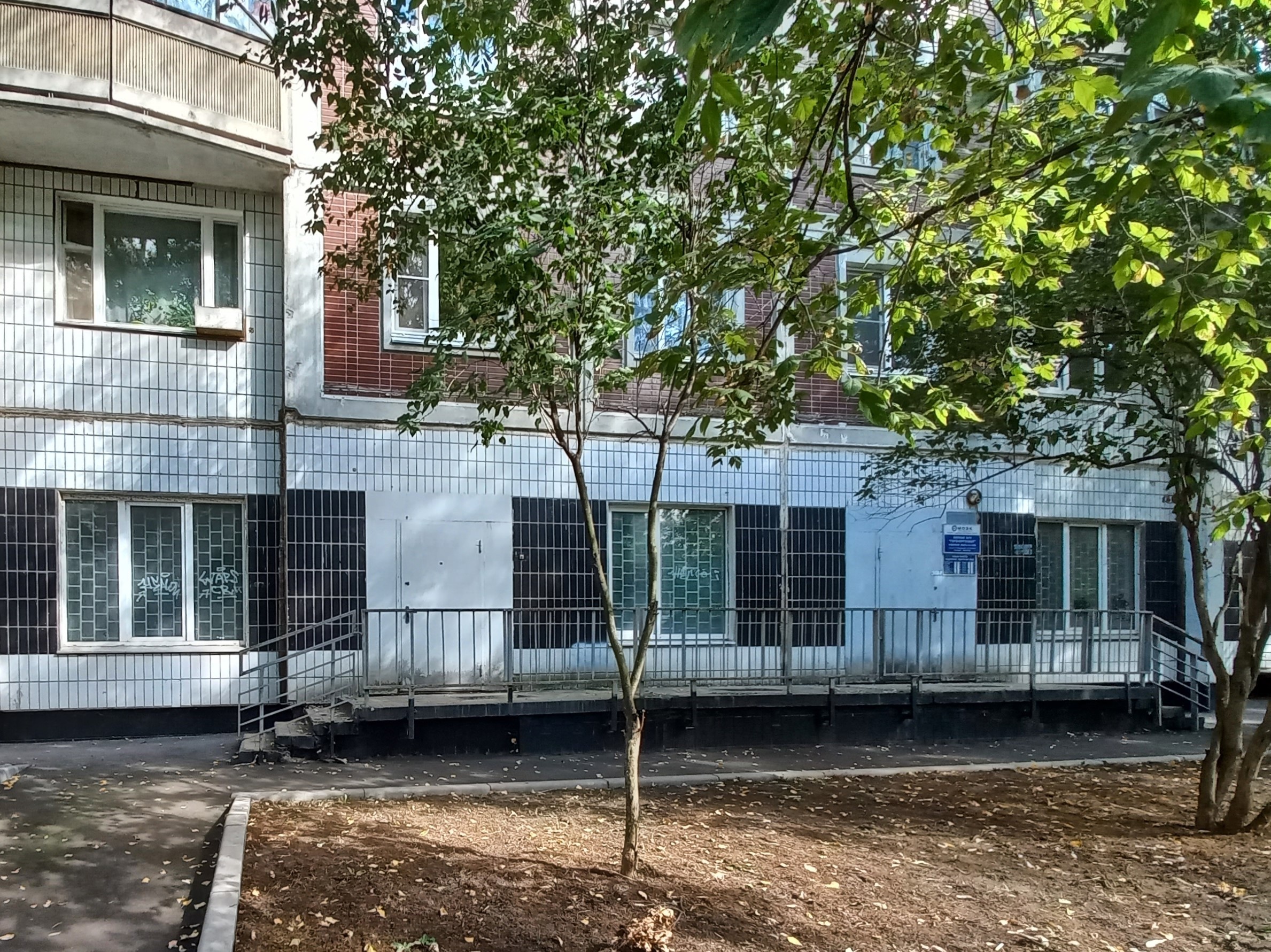 ГП16860251.Нежилое помещение.Входная группа объекта_2.jpg