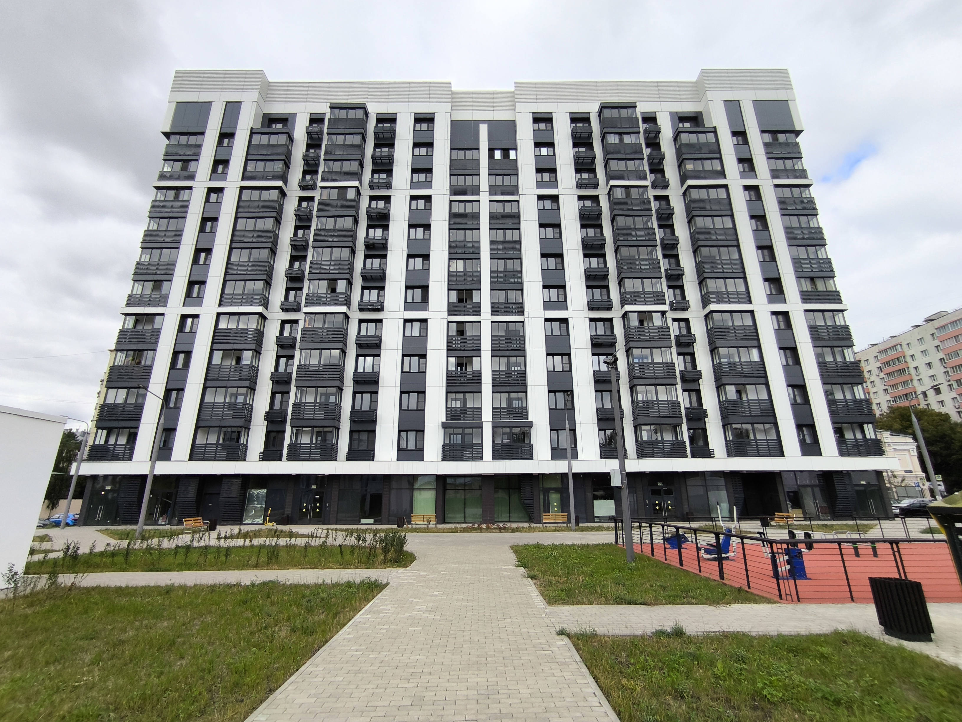 ГП16970167.Нежилое помещение.Общий фасад здания.jpg