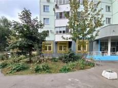 ГП16966835.Нежилое помещение.Фасад здания с выделенными окнами реализуемого объекта_3.jpg