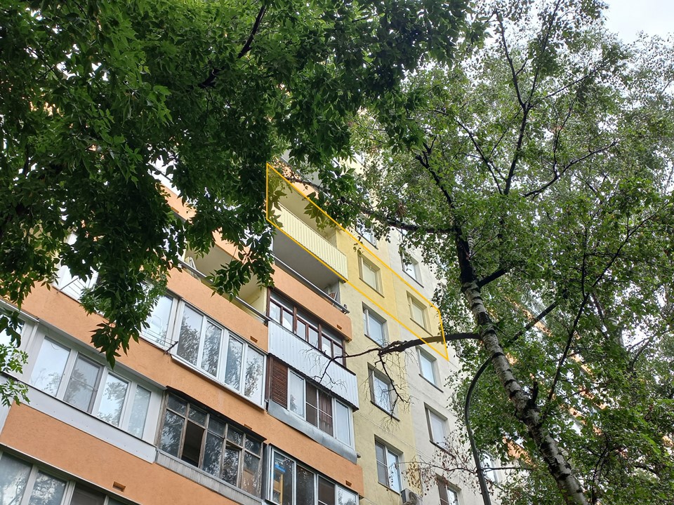 ГП16964534.Квартира.Фасад здания с выделенными окнами реализуемого объекта.jpg