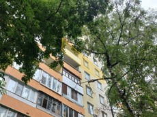 ГП16964534.Квартира.Фасад здания с выделенными окнами реализуемого объекта.jpg