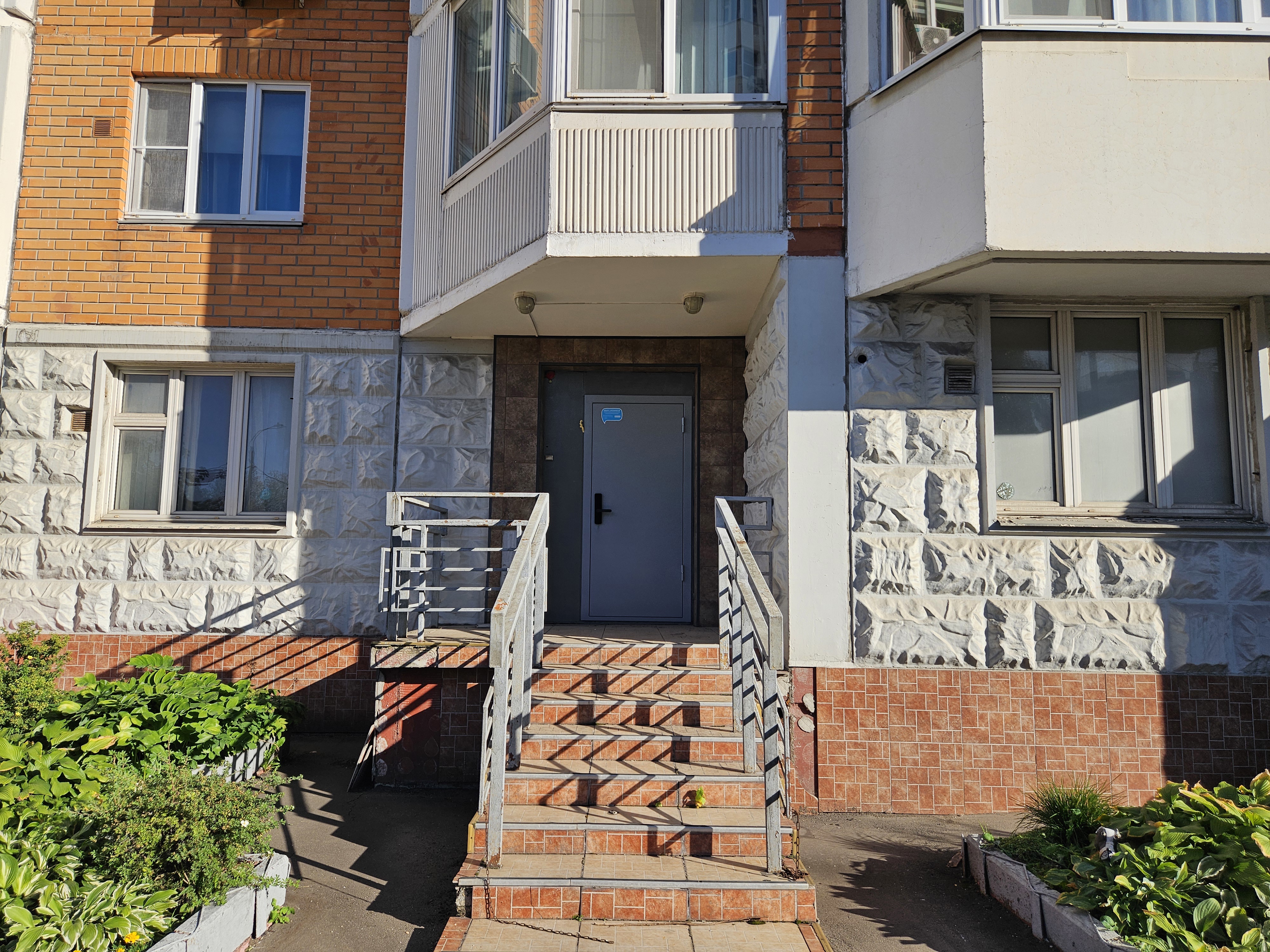 ГП16966634.Нежилое помещение.Входная группа объекта.jpg