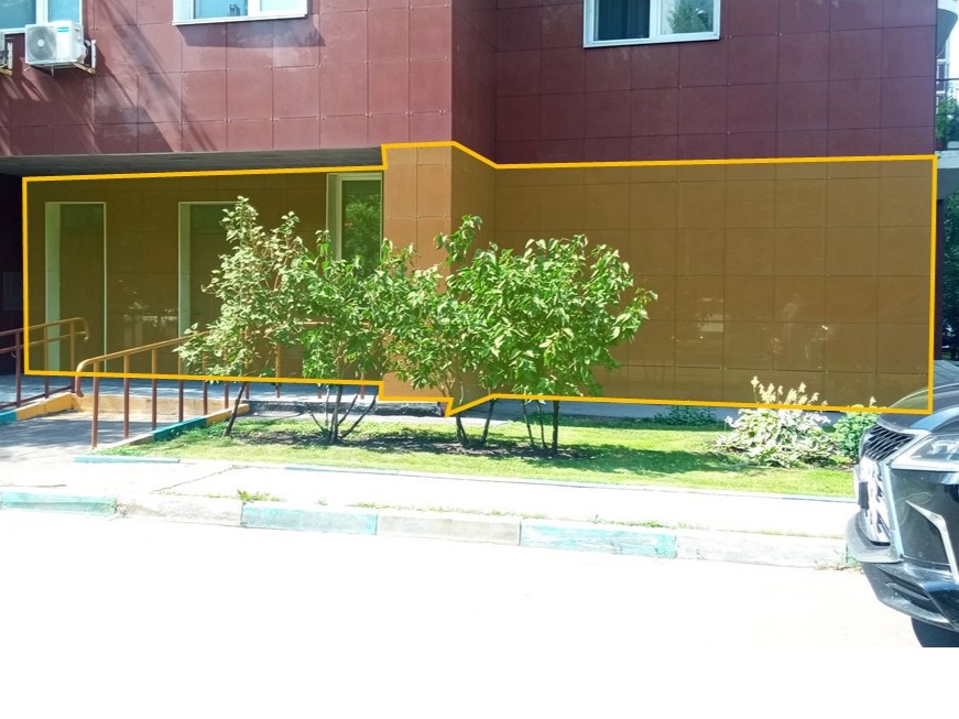 ГП16964498.Нежилое помещение.Фасад здания с выделенными окнами реализуемого объекта_2.jpg