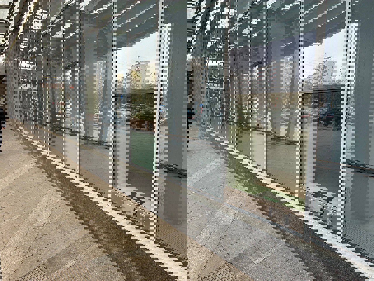 ГП16976885.Нежилое помещение.Входная группа объекта.jpg