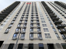 ГП16978109.Квартира.Фасад здания с выделенными окнами реализуемого объекта_2.jpg