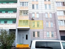 ГП16973825.Квартира.Фасад здания с выделенными окнами реализуемого объекта.jpg