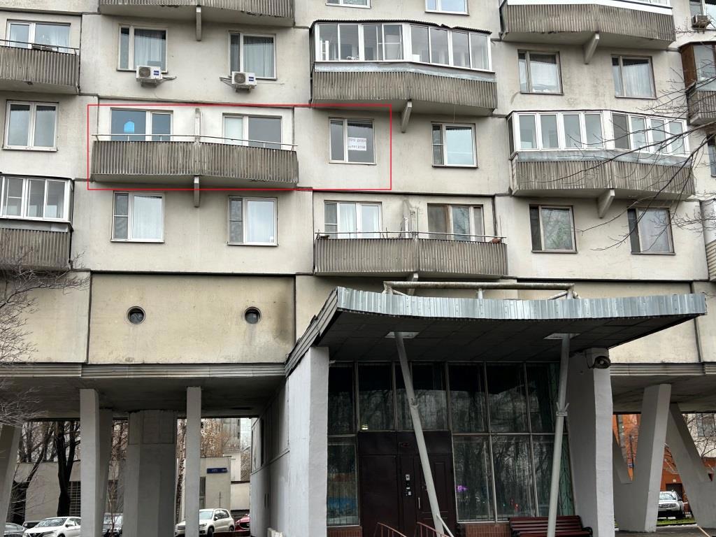 ГП16980740.Квартира.Фасад здания с выделенными окнами реализуемого объекта.jpg