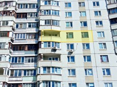 ГП16965652.Квартира.Фасад здания с выделенными окнами реализуемого объекта.jpg