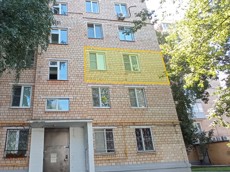 ГП16964813.Квартира.Фасад здания с выделенными окнами реализуемого объекта_2.jpg