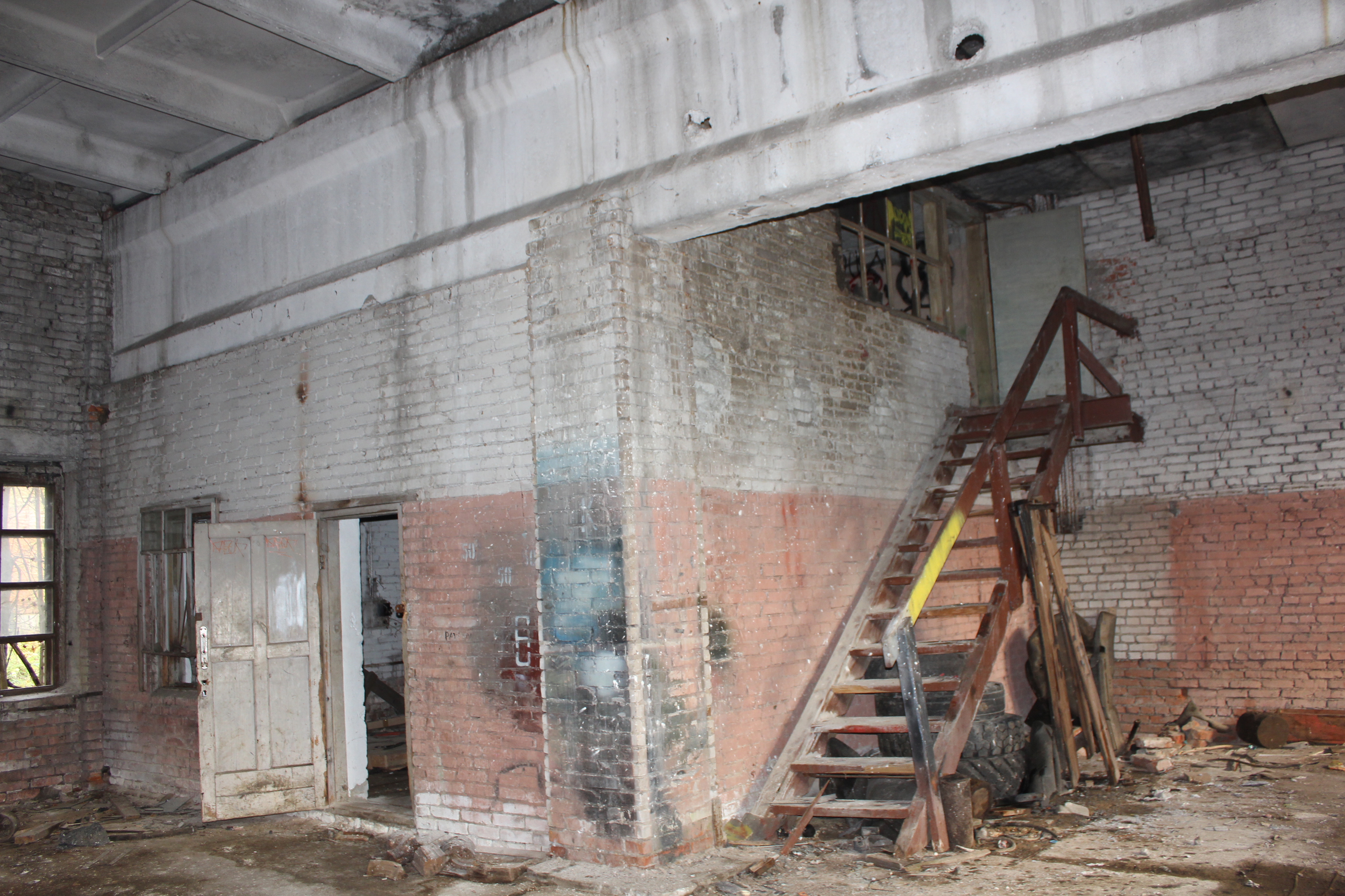 ГП16973666.Здание.Лестничные марши и площадки.jpg