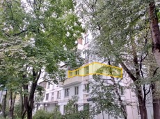 ГП16966432.Квартира.Фасад здания с выделенными окнами реализуемого объекта.jpg