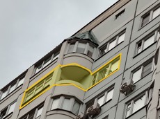 ГП16974860.Квартира.Фасад здания с выделенными окнами реализуемого объекта.jpg